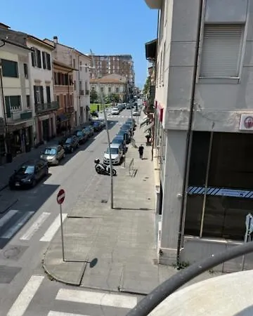 Centro Lägenhet Viareggio